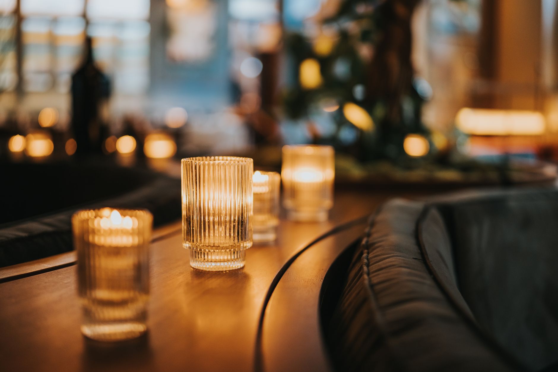 Learning to Notice a Room Before I Try to Scent It - scent & candles