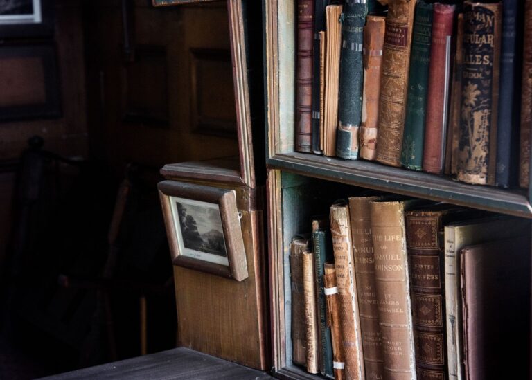 The Stack That Has No Order - books & paper