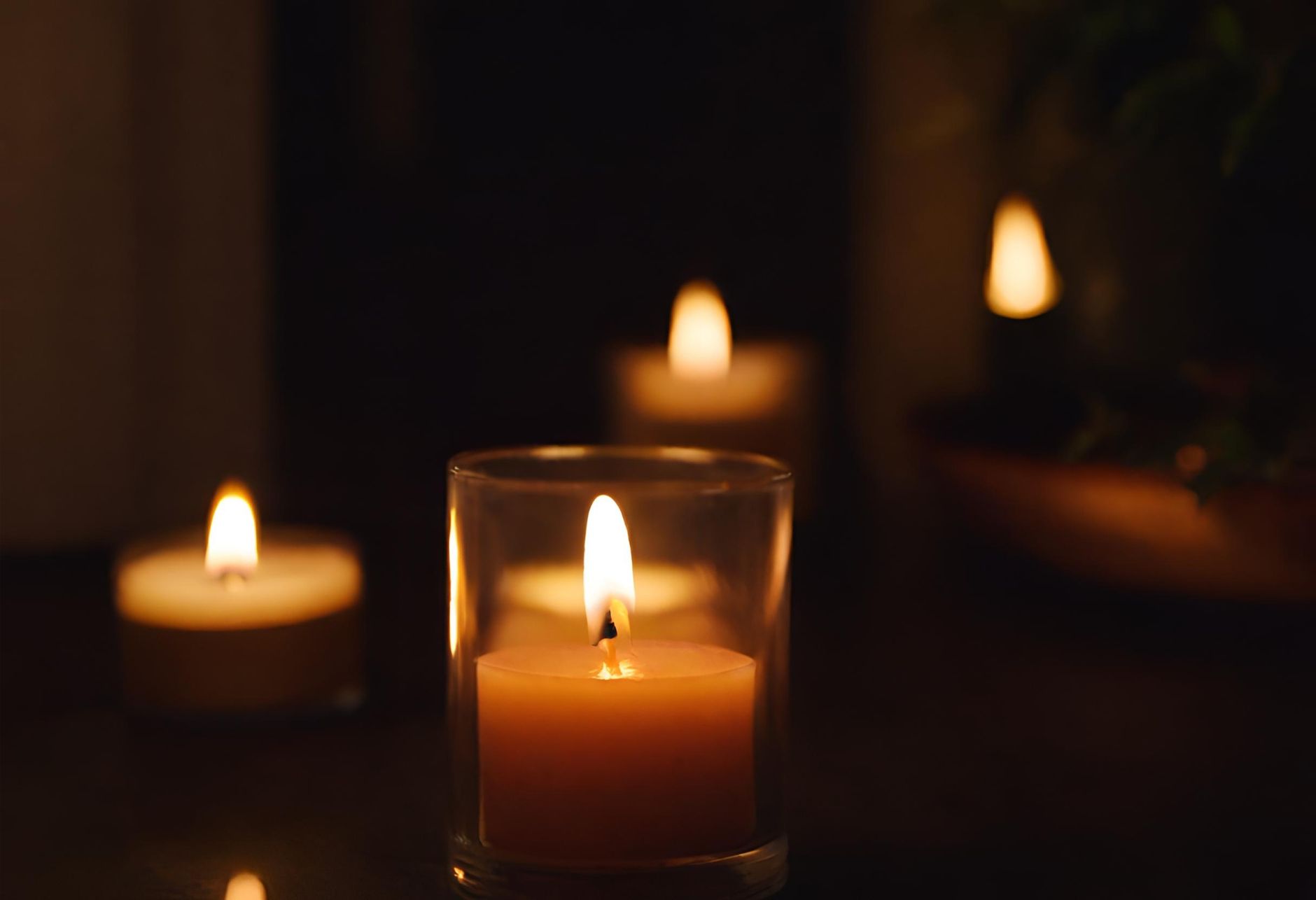 The Slow Fade of a Dried Lavender Bundle - scent & candles